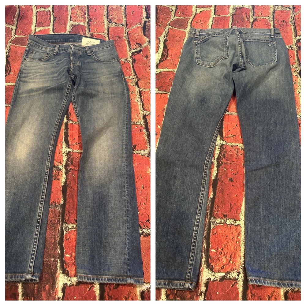 rag & bone Standard Issue Fit 2 Slim leg 
Color: Cornish
Size 28 Inseam 27